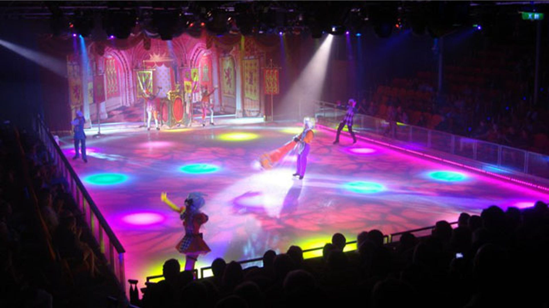 cruise_iceshow2OASIS