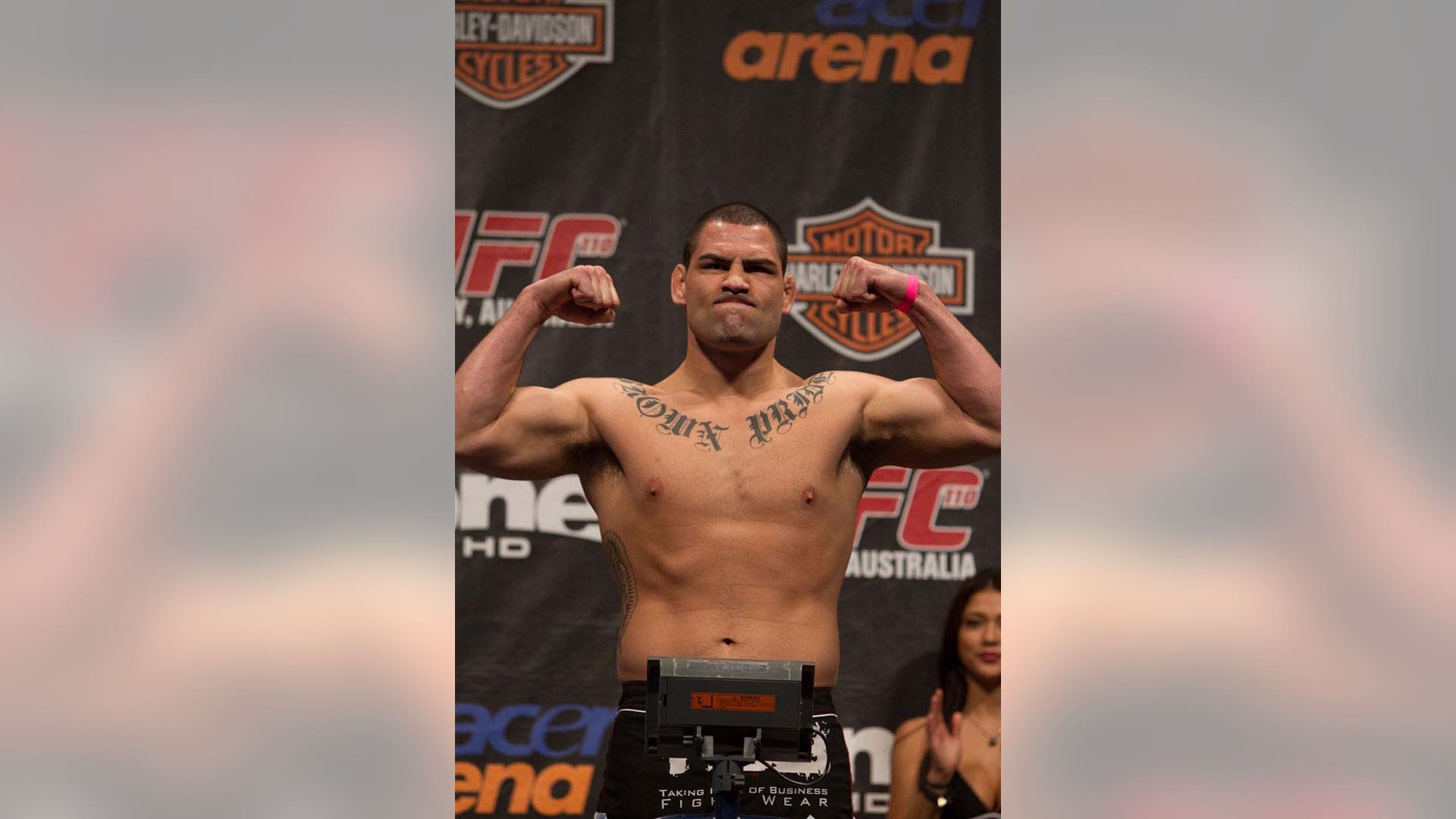 Showing off the Guns