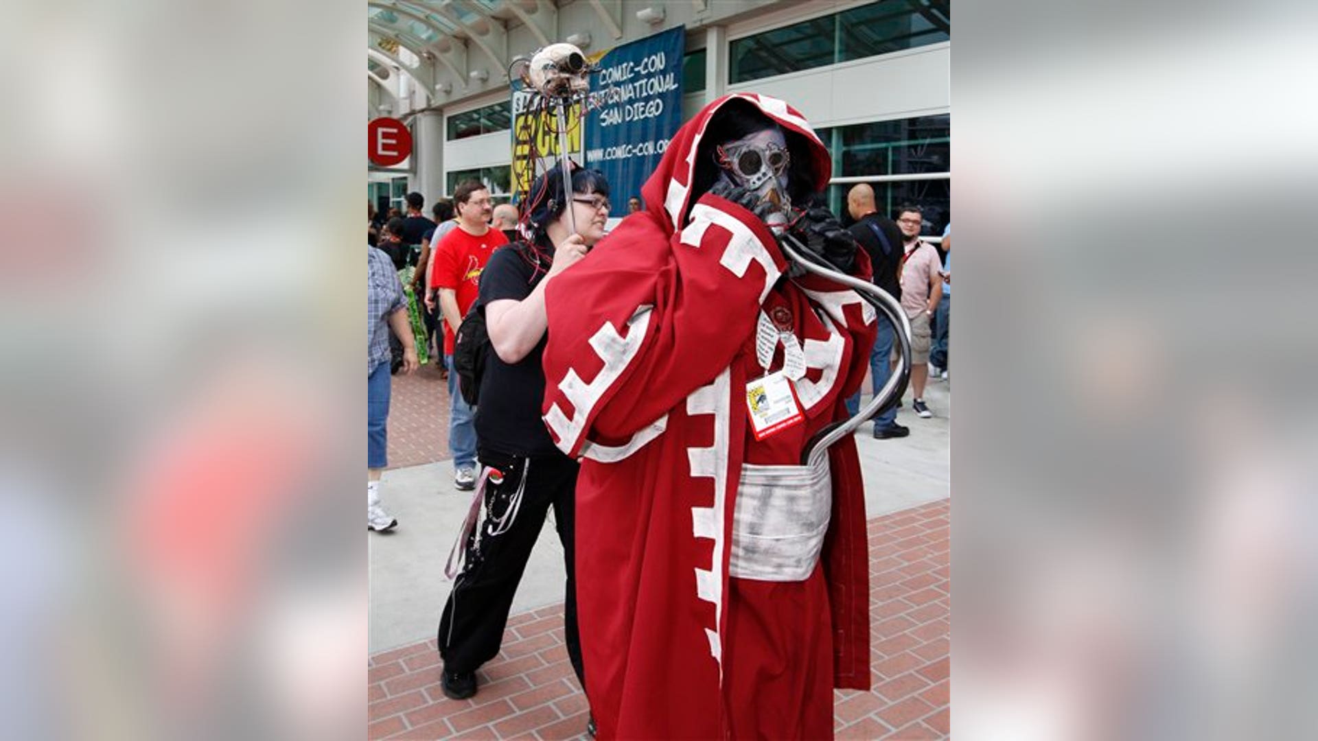 Attendees_in_Costume