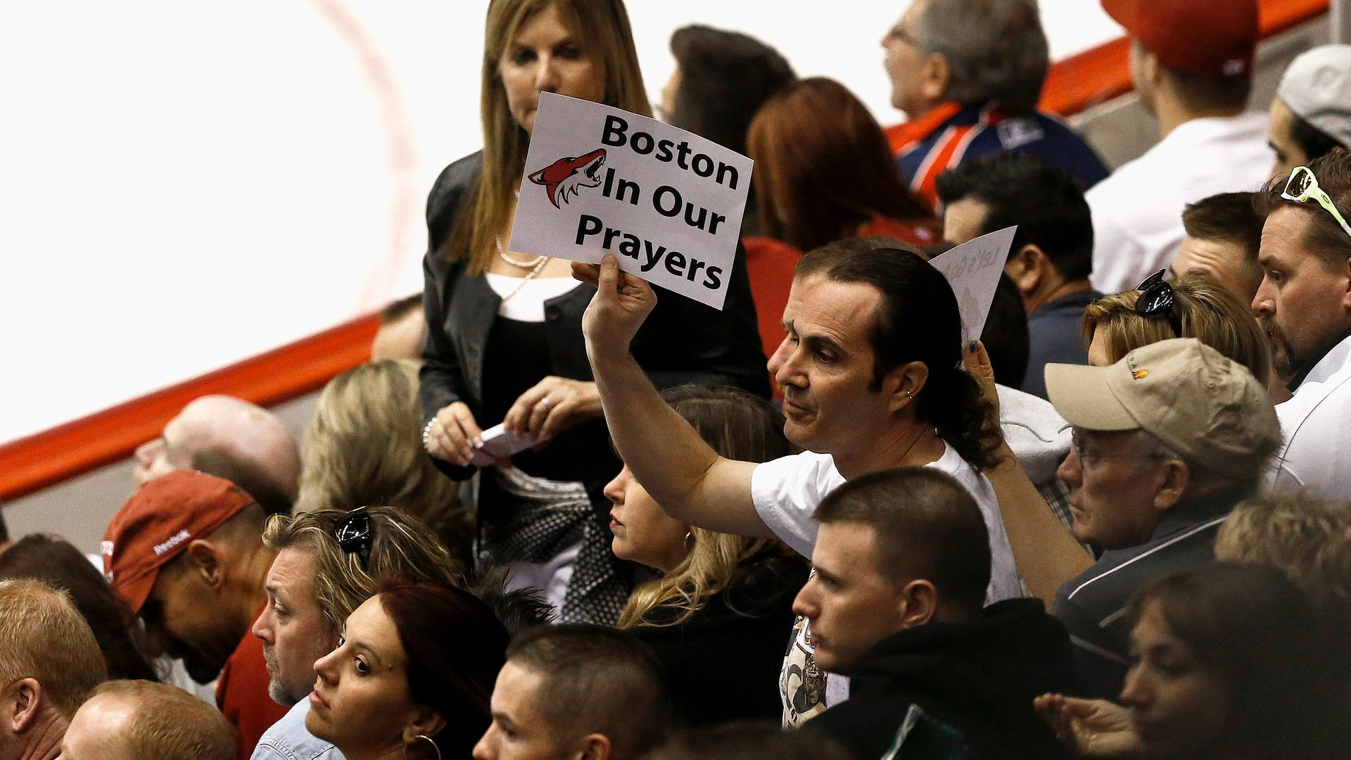 Sharks_Coyotes_Hockey_Grat__1_