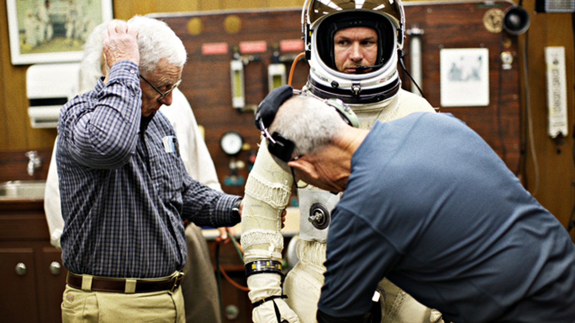 Measuring_a_Spacesuit