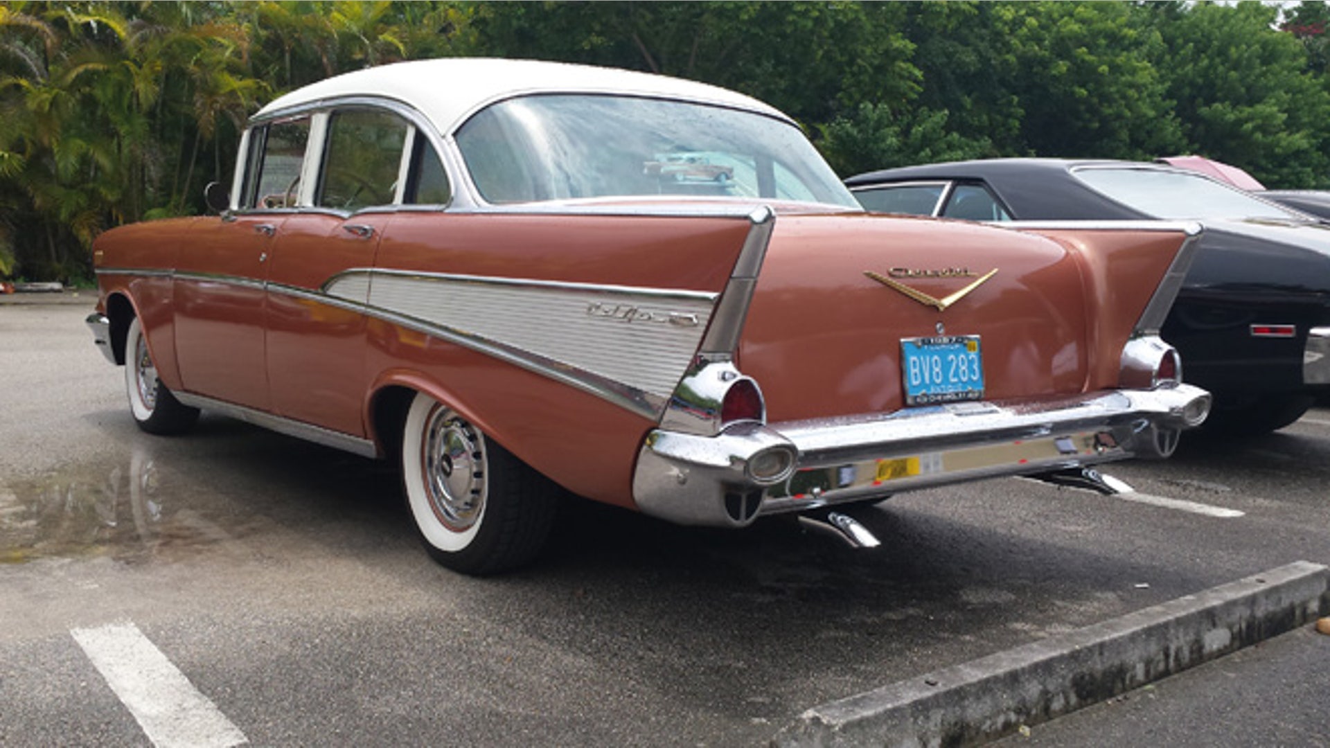 Cuban_brown_car_4