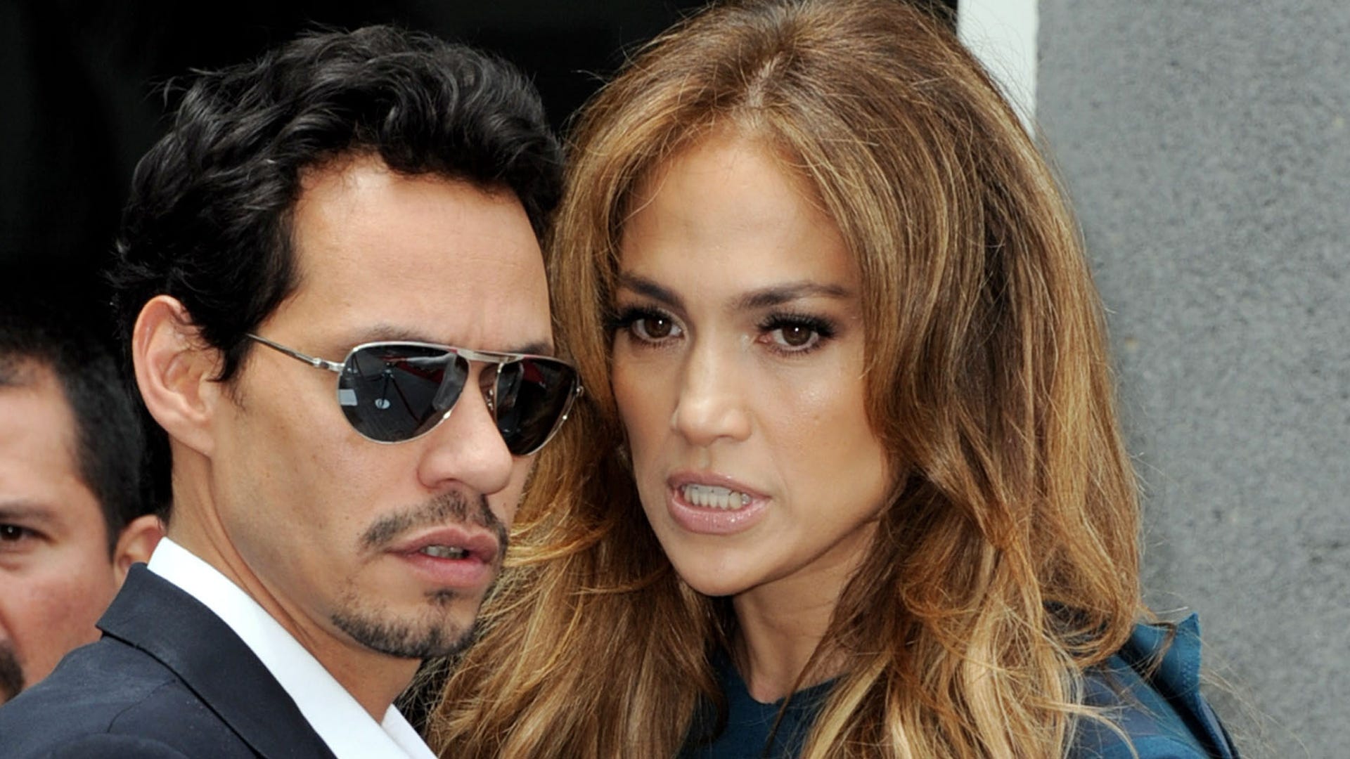 Photo: Jennifer Lopez and Marc Anthony at an NFL Press Conference