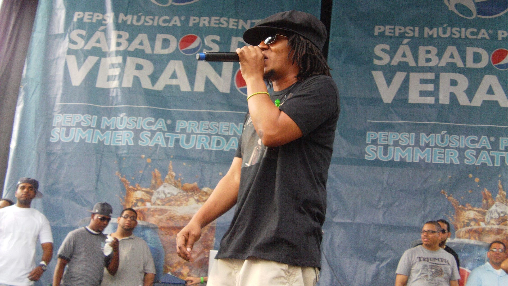 Tego Calderón Rocks Washington Heights | Fox News