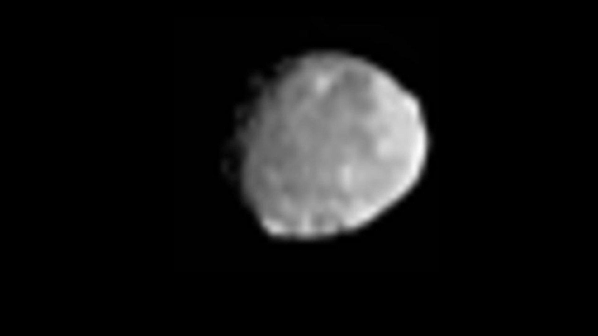 Dawn sees protoplanet Vesta during approach June 2011