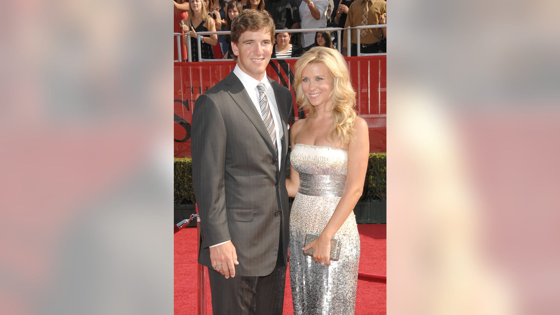 Eli_Manning_and_Abby_McGrew