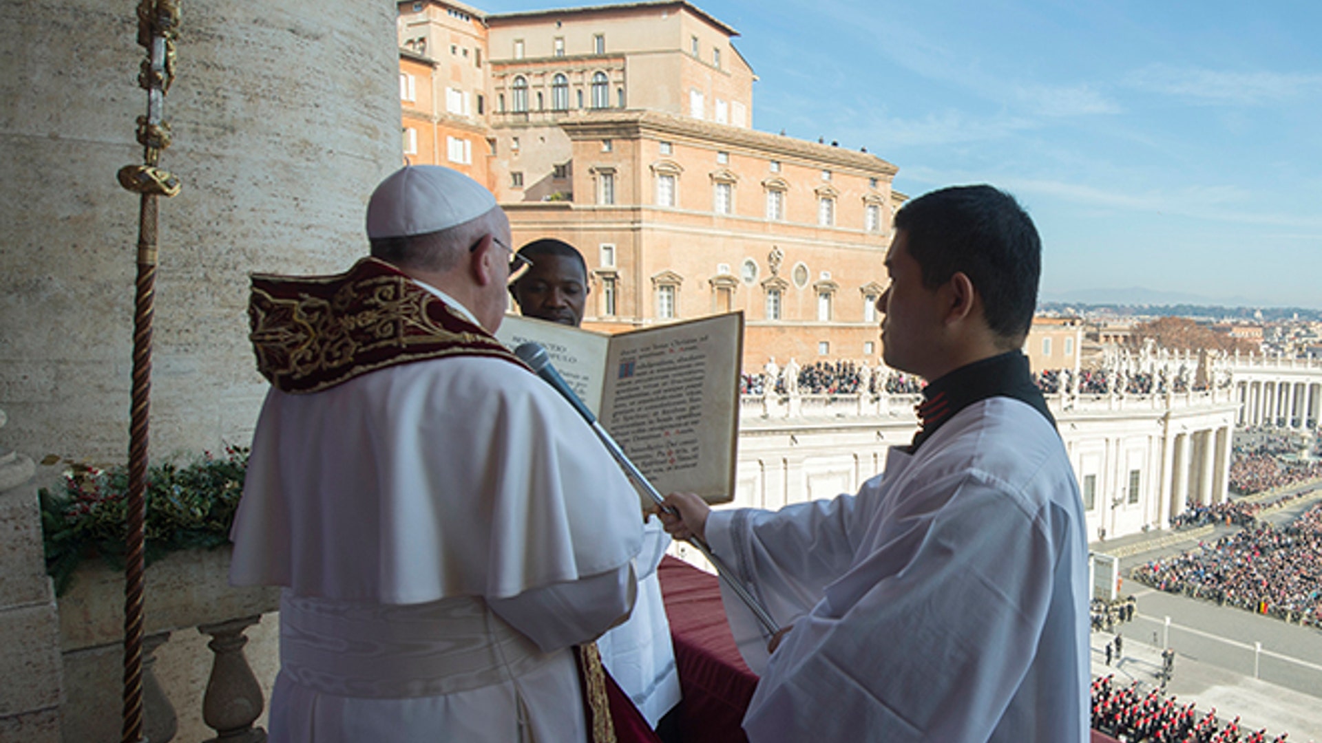 Xmas_Vatican_5_Latino