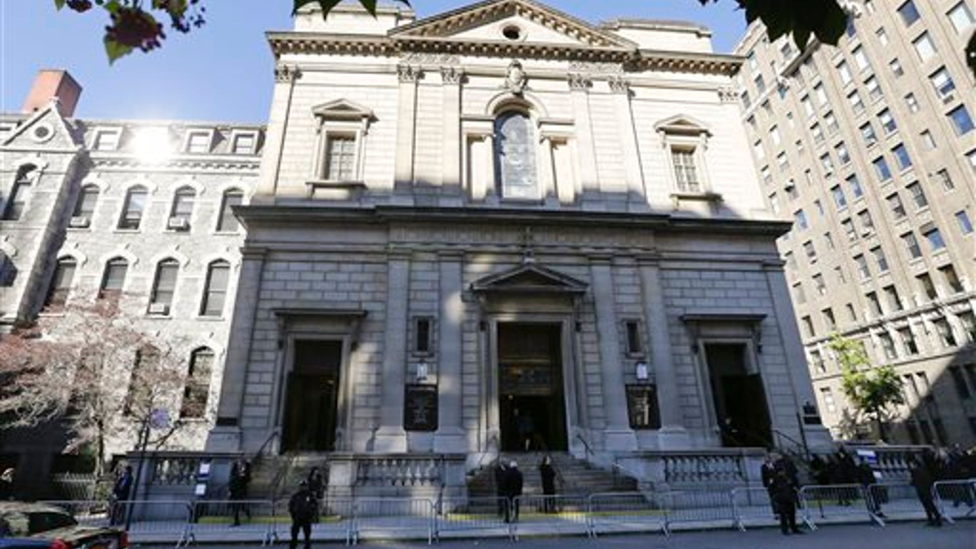 de_la_renta_funeral_20