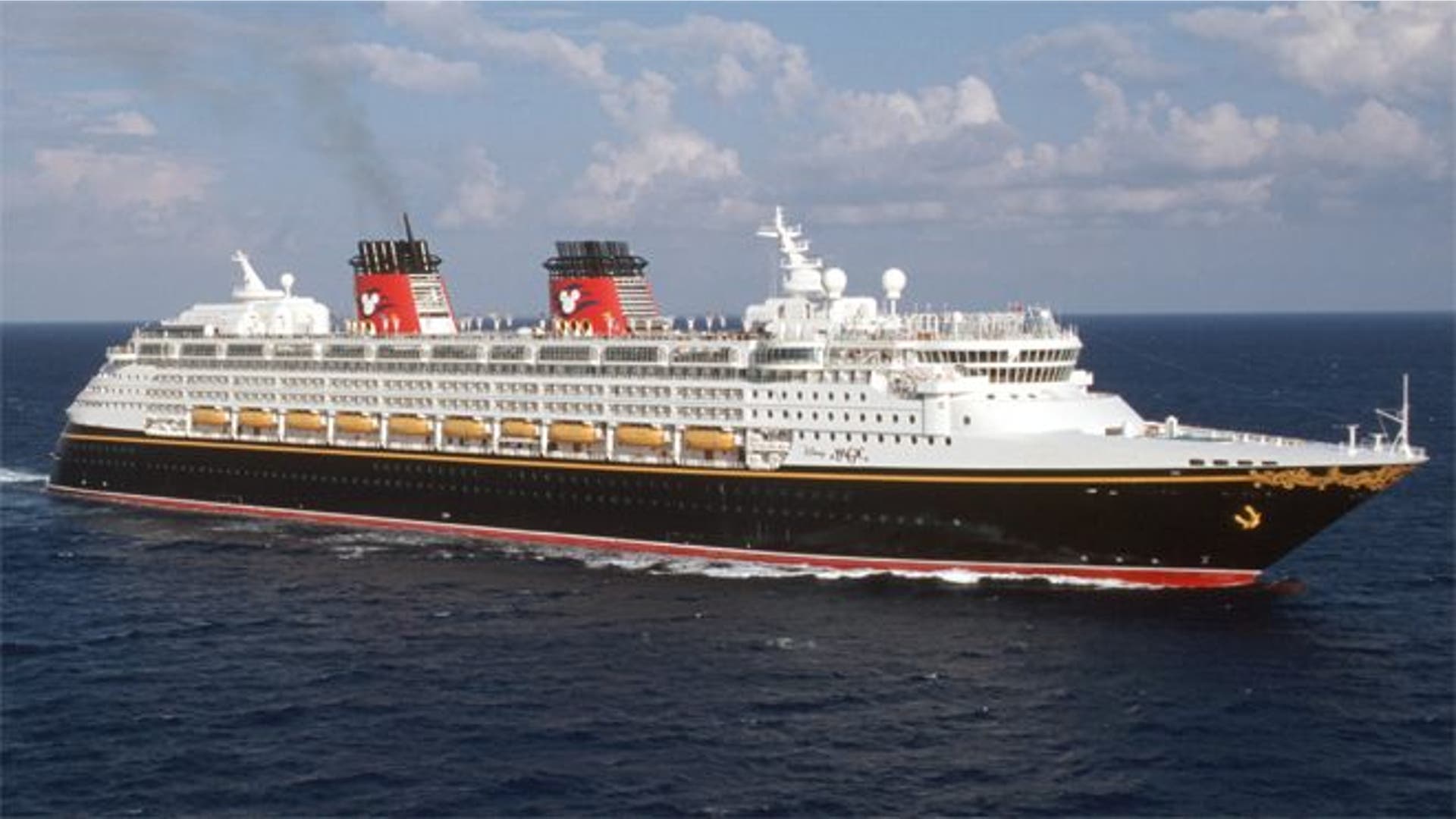disney_magic_cruiseship