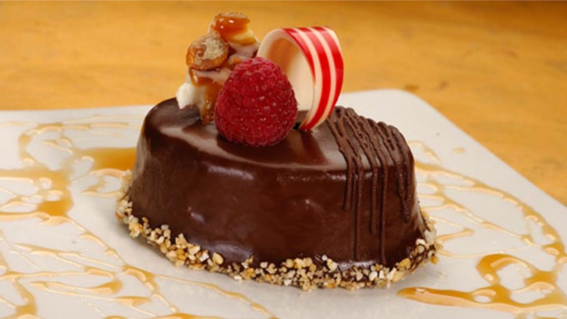 disneyfood_chocolatecake
