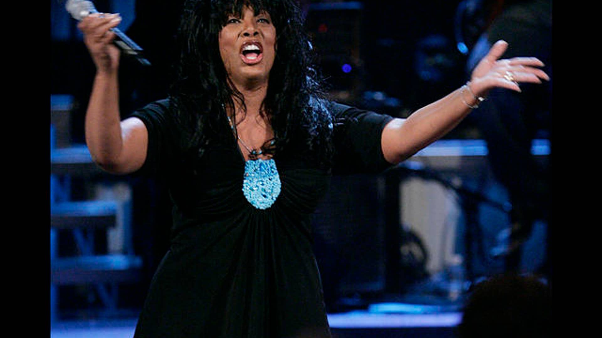 donna summer performs