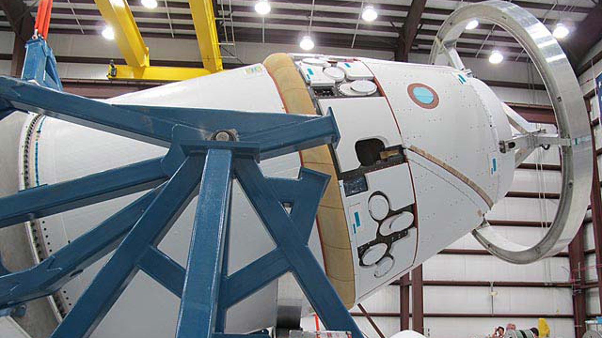 dragon space capsule closeup