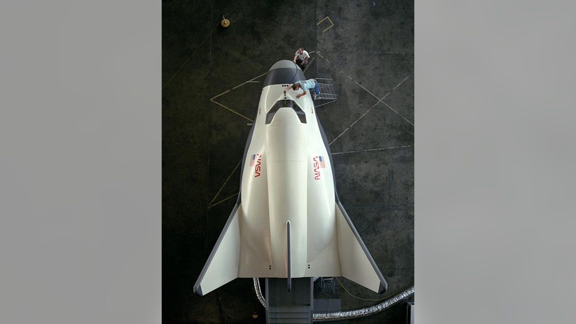 SpaceDev DreamChaser 2
