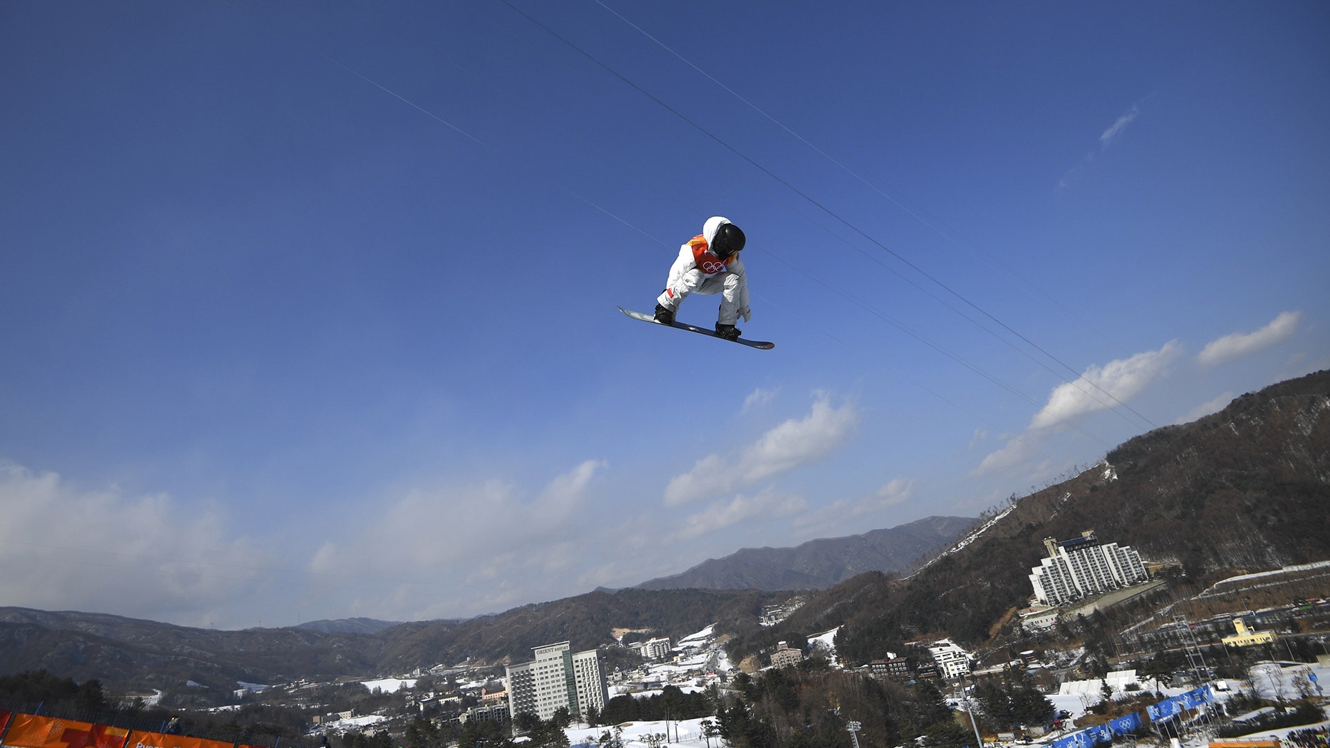  Shaun White of the United States competes in the men's halfpipe qualification round at the Pyeongchang 2018 Winter Olympics