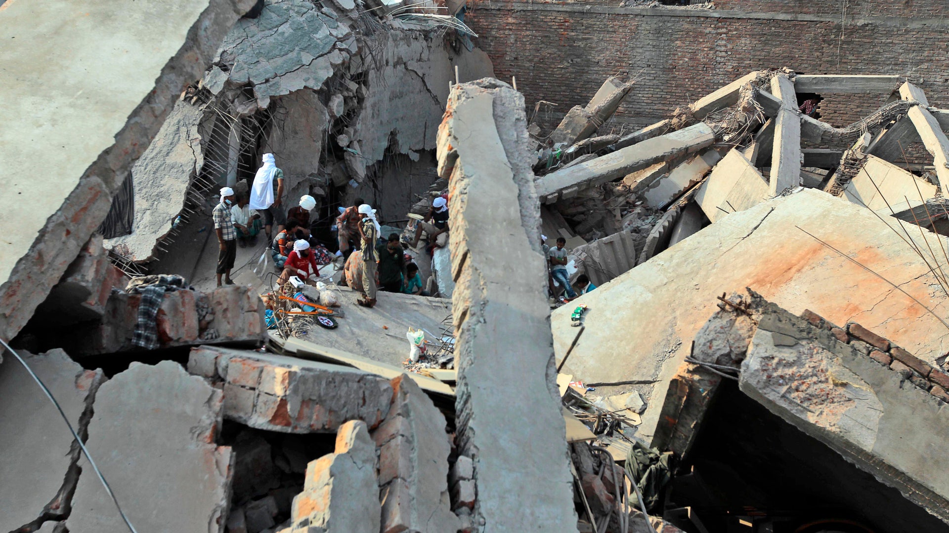 Bangladesh_Building_Crash7