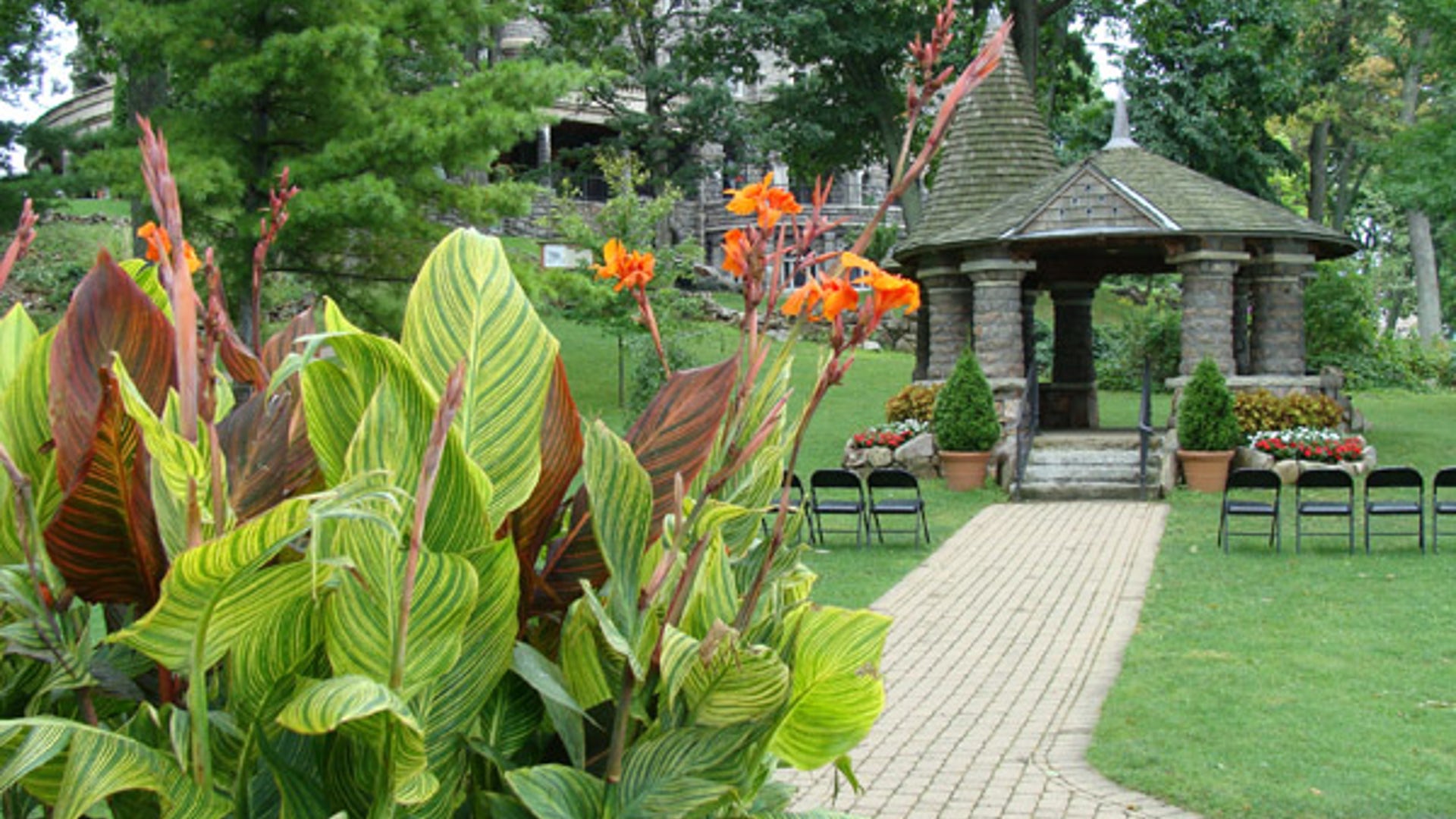 Boldt Castle grounds and gazebo