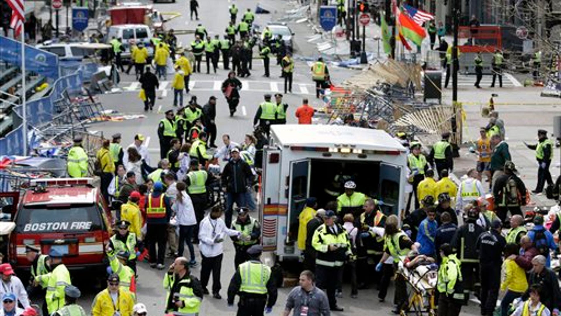 Boston_Marathon_Explosions_10