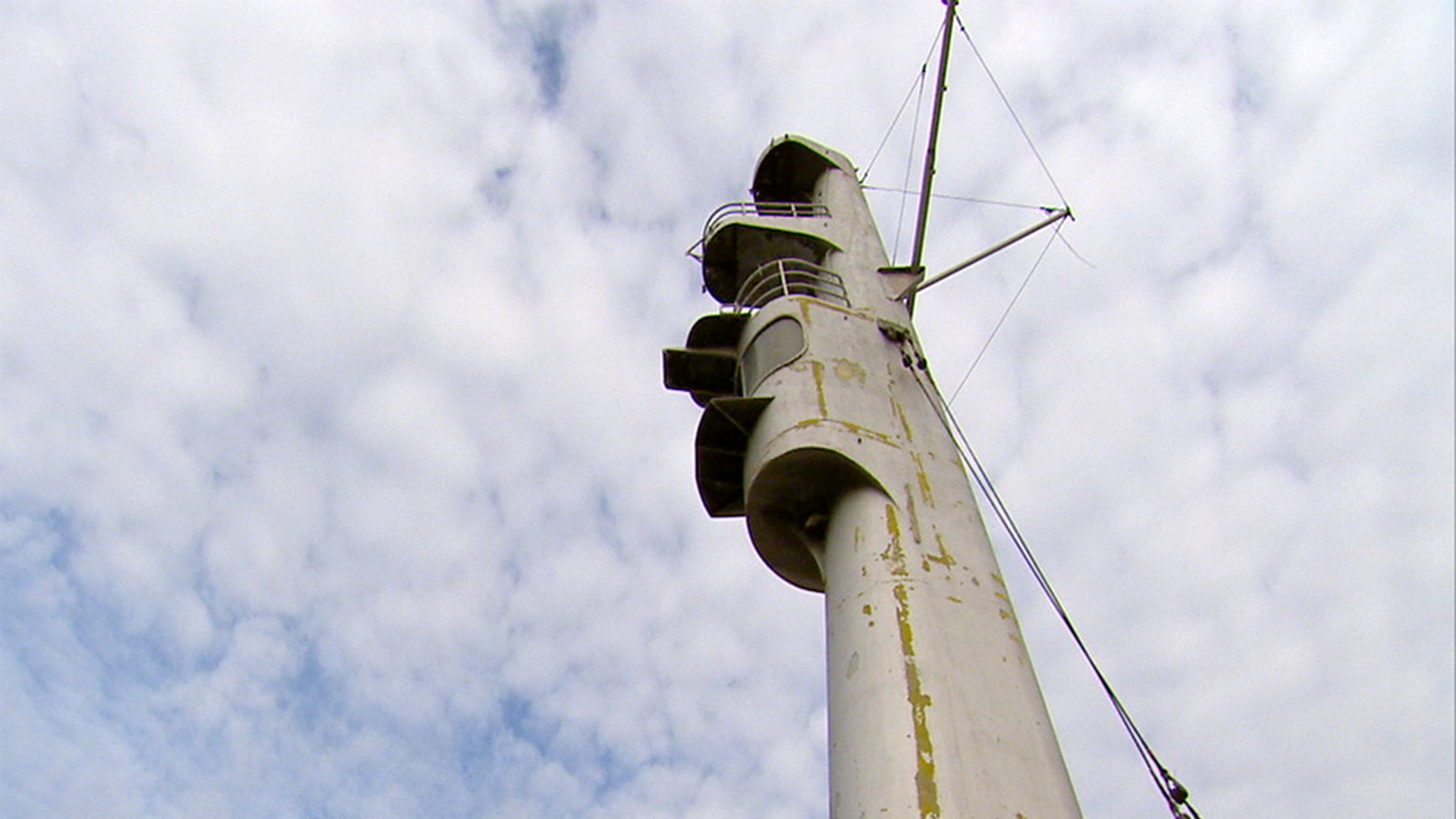 The ship, while in disrepair, isn't beyond restoring, argues a conservancy group.