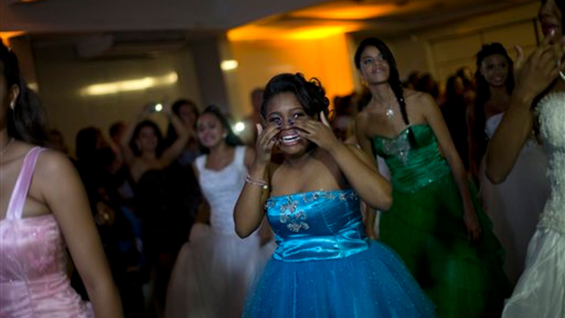 Slum_Debutante_Ball__4_