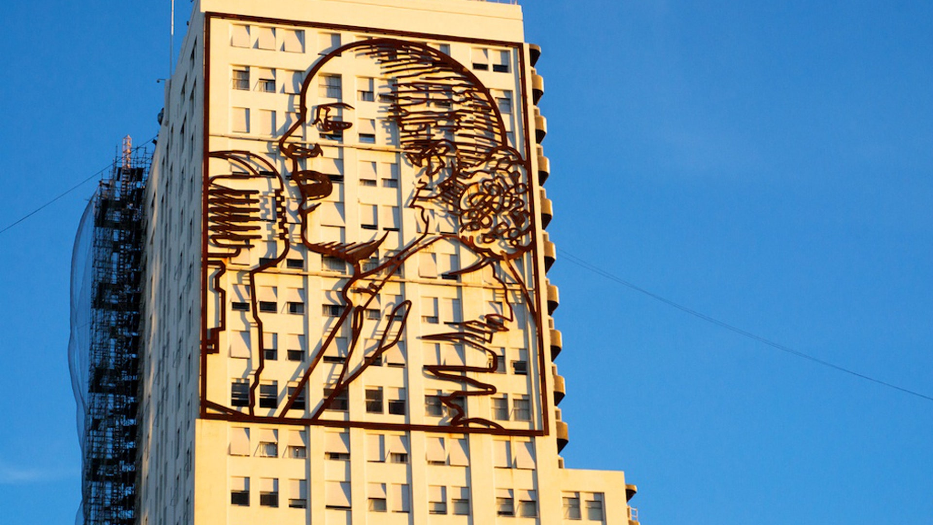 Evita_at_Ministry_of_Health_Building_by_Beatrice_Murch_02