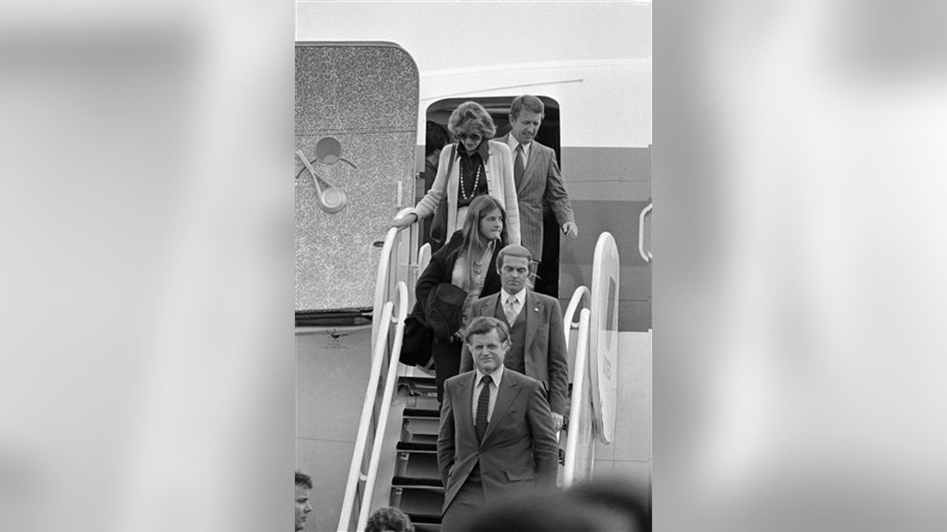 Ted_Kennedy_the_Campaigner13