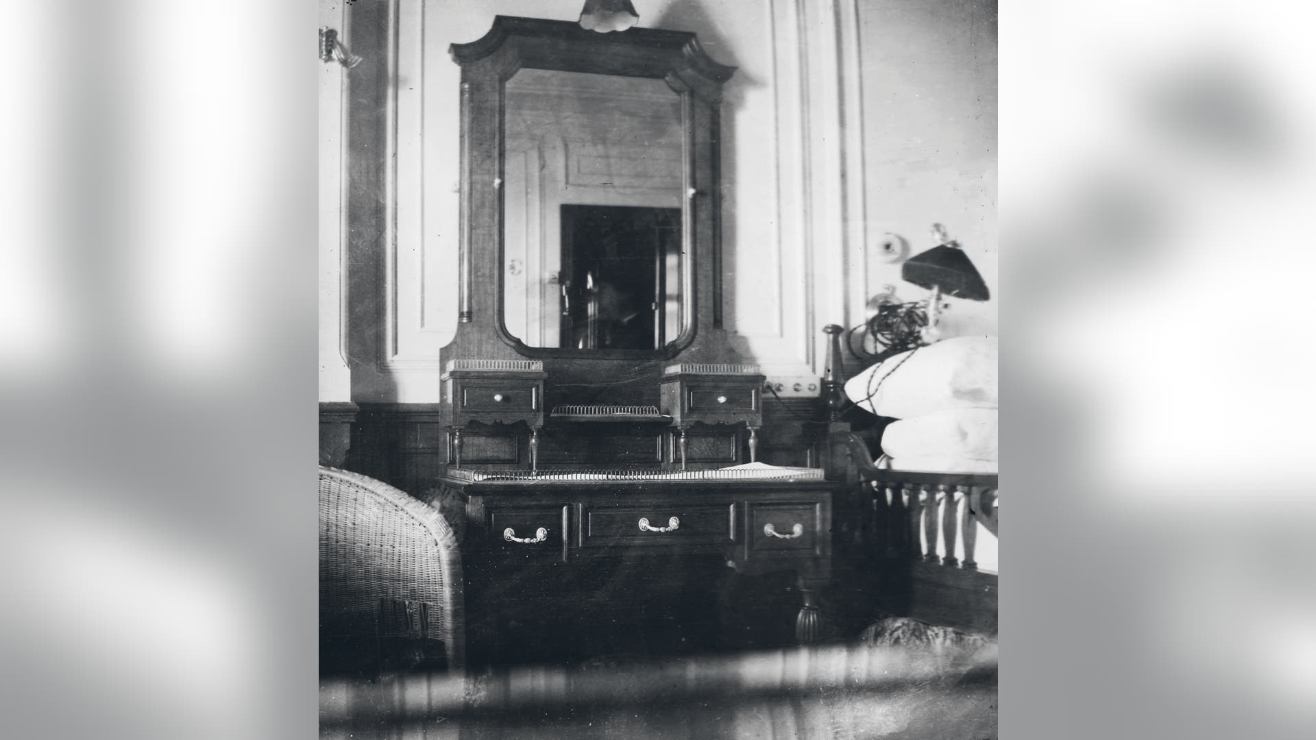 Bedroom_of_Browne_suite