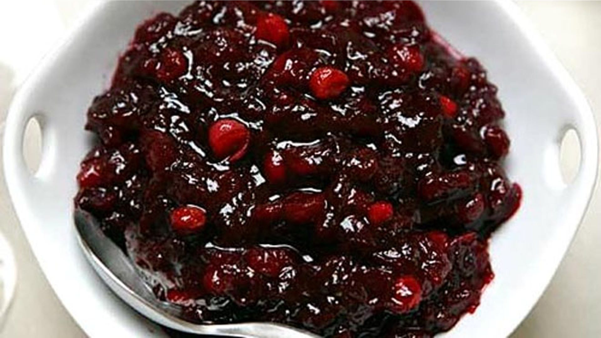 C is for cranberry sauce and company. No Thanksgiving meal is complete without cranberry sauce. It gives your taste buds that sweet and salty kick when mixed with stuffing. Make sure you plan ahead for the company you are having. Do people have allergies? Are some relatives staying over?