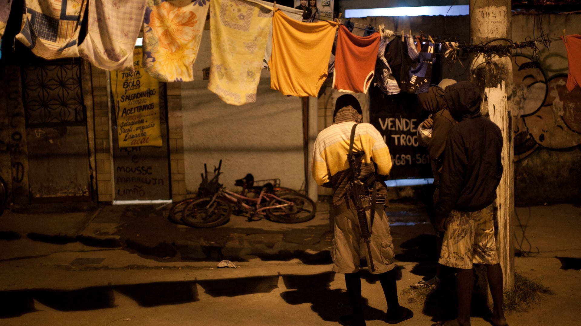 Brazil_Crack_Ban_Grat__13_