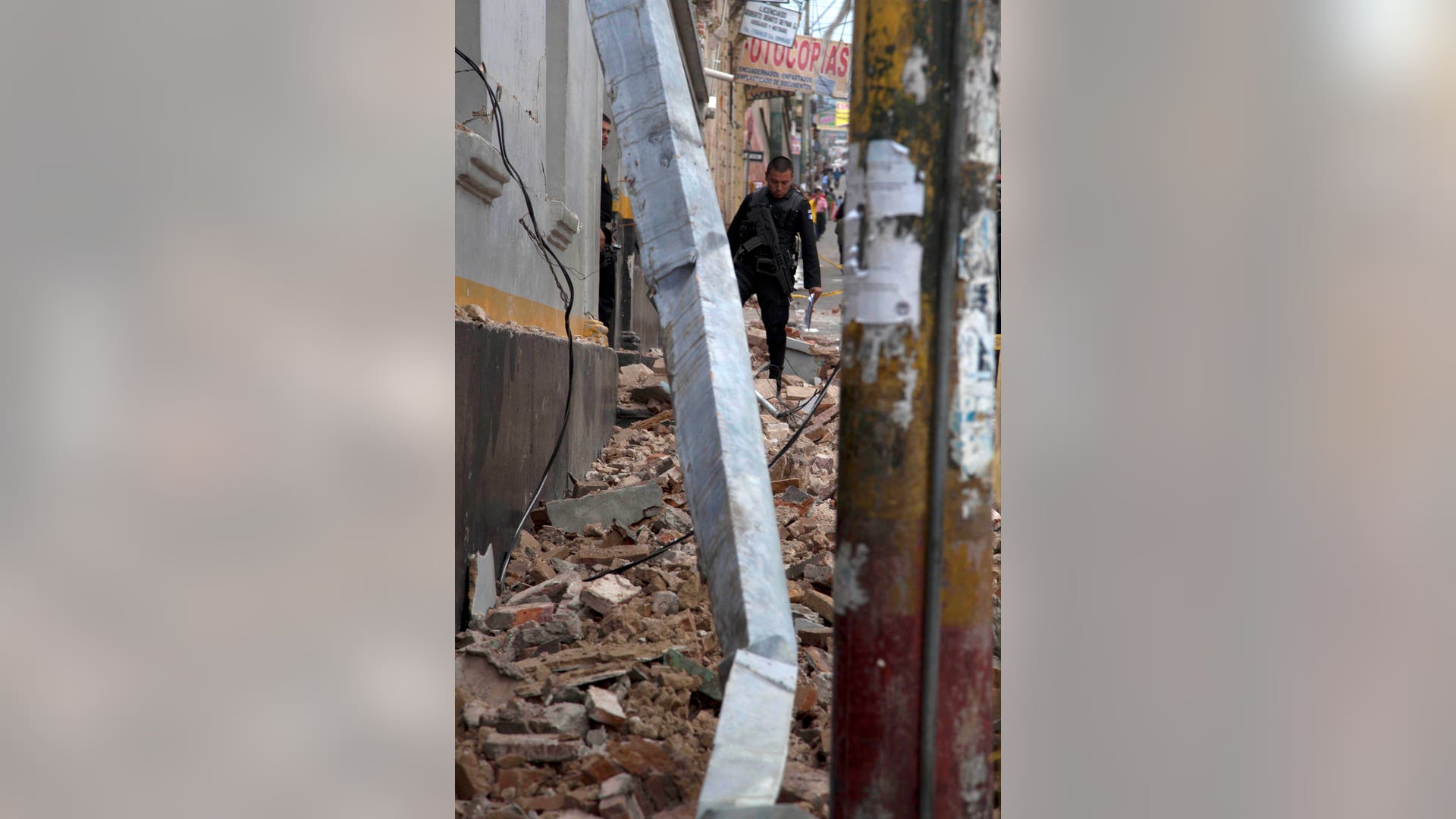 Guatemala_Earthquake_Carr_7_