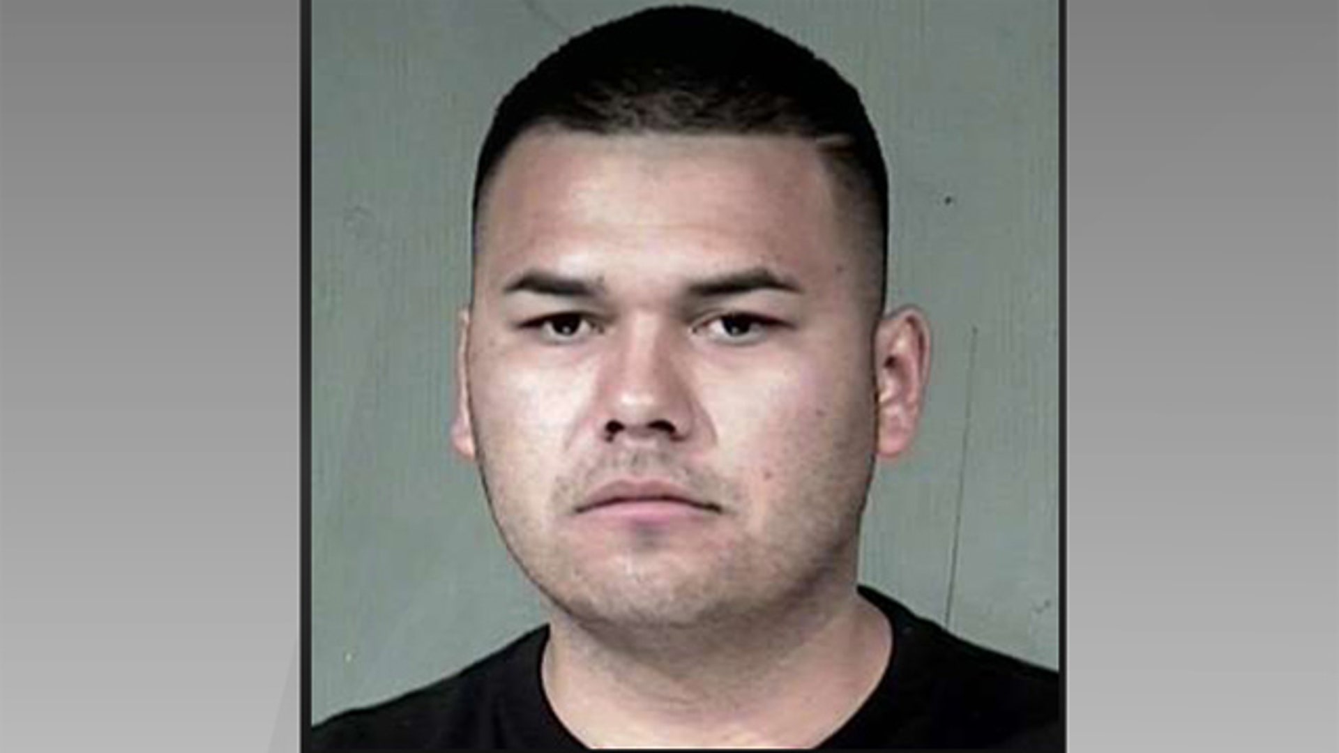 Suspected ‘Straw Buyers’ Helped Traffic Guns From Arizona to Mexico