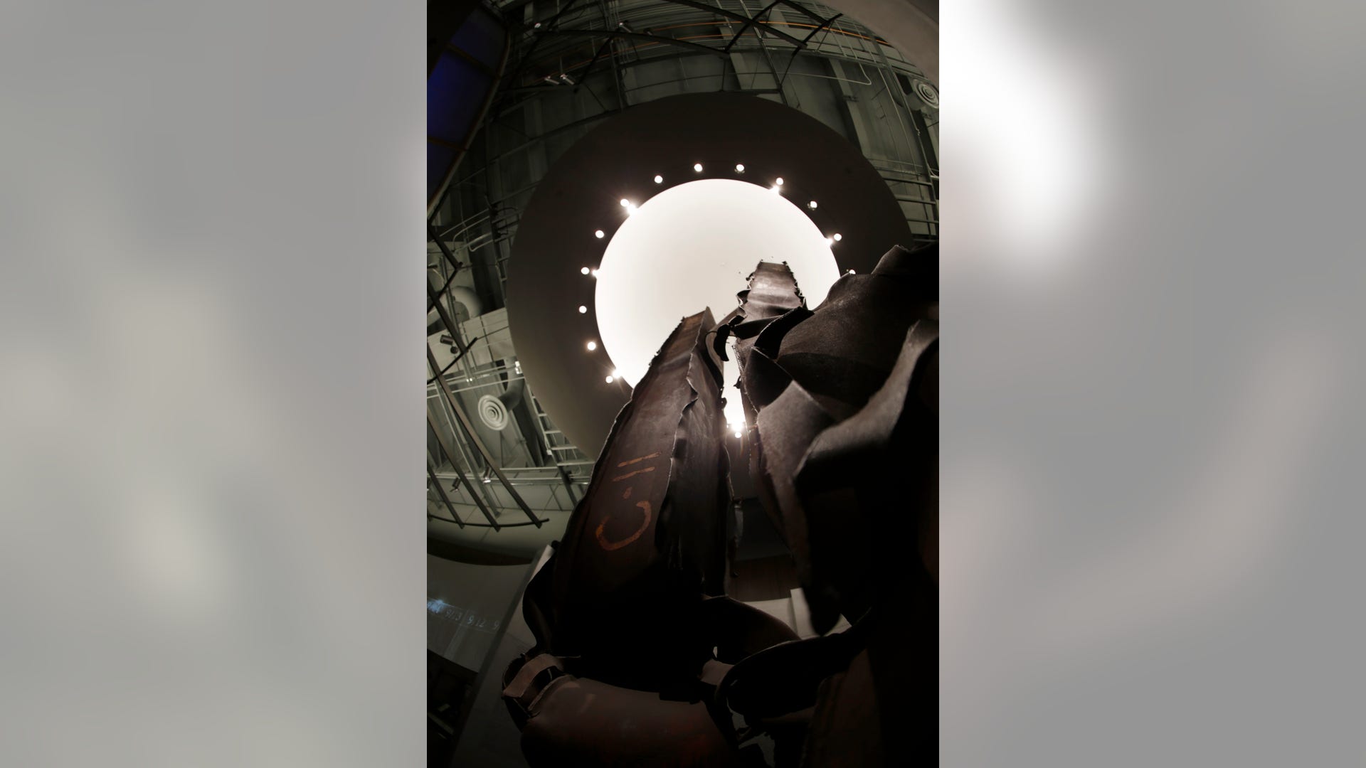 Bush_Library_Garc_15_