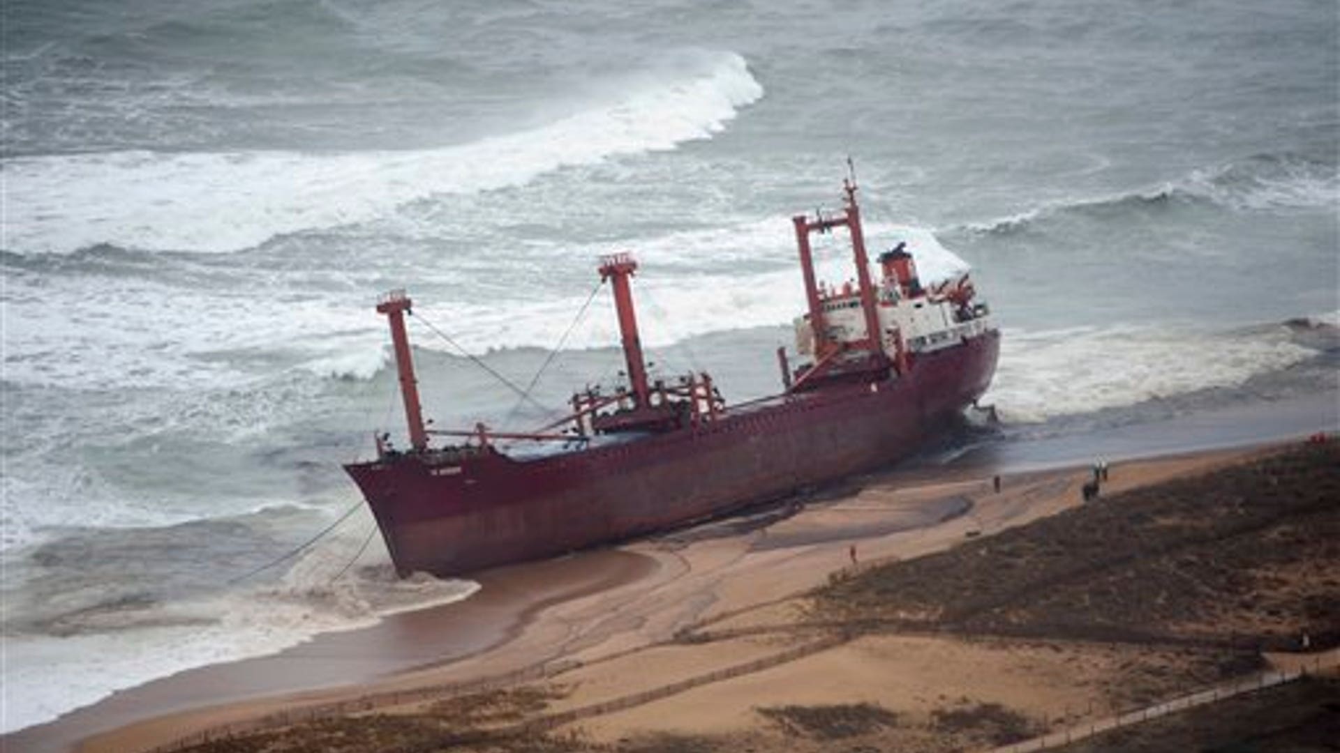 france_beached_ship__6_