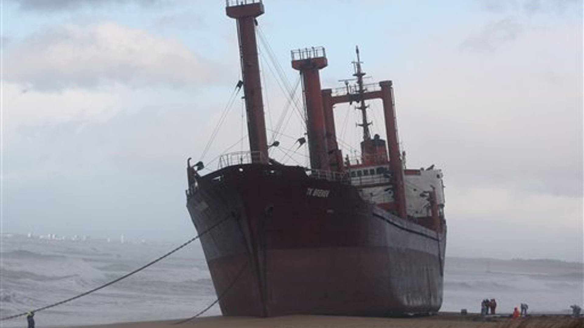 france_beached_ship__9_