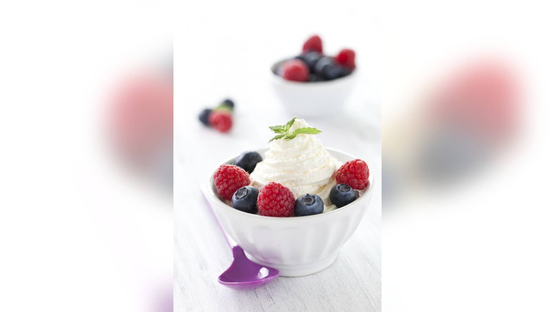 Creamy: Frozen Yogurt Cups
