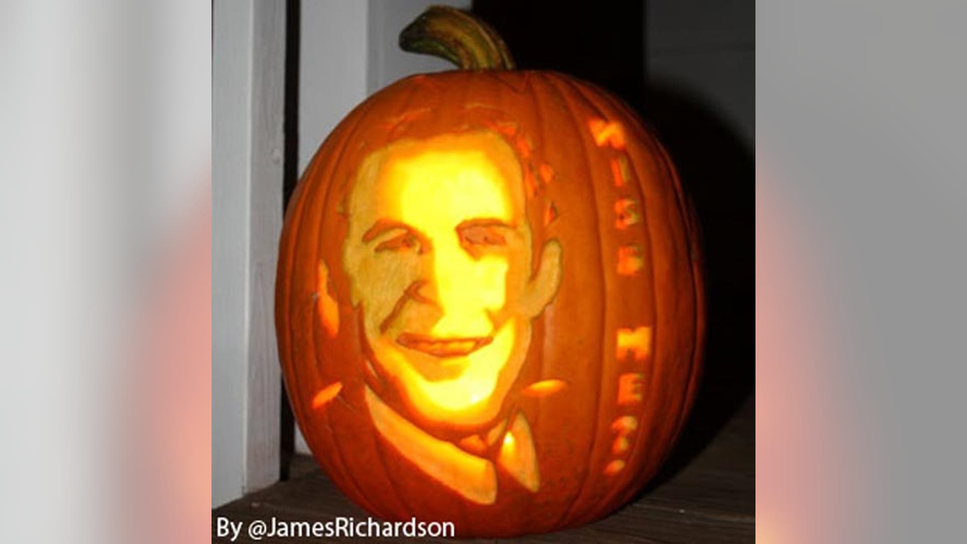 The 'Miss me?' George Bush Pumpkin