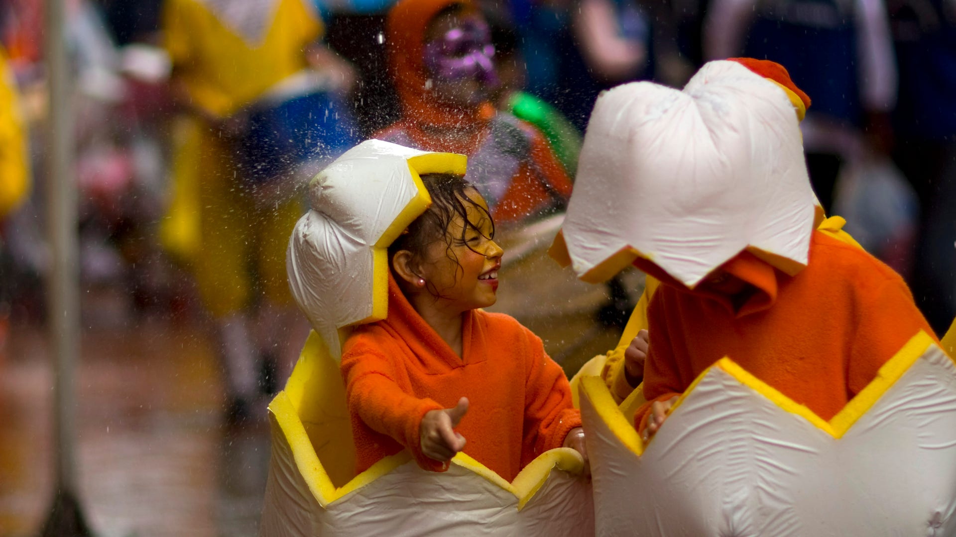 gestures_under_the_rain