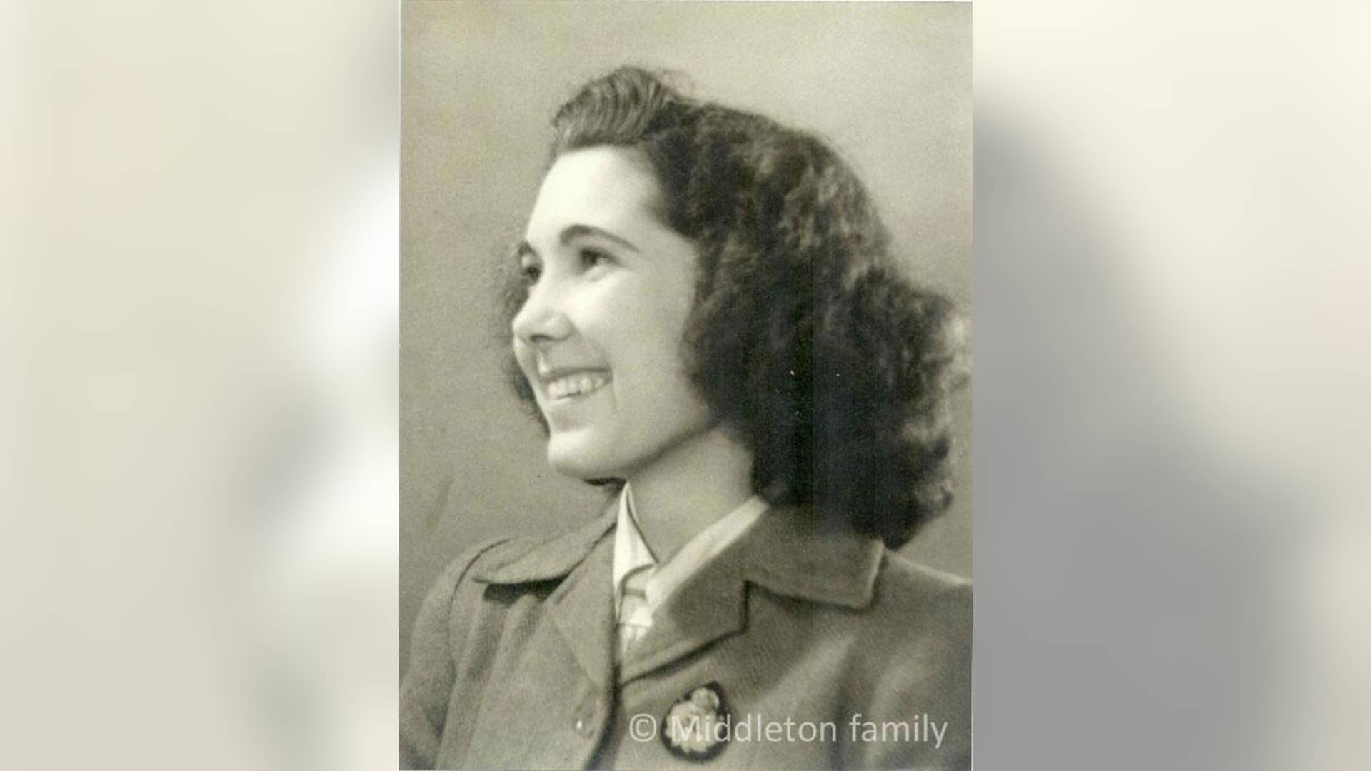 Valerie Middleton (Glassborow)