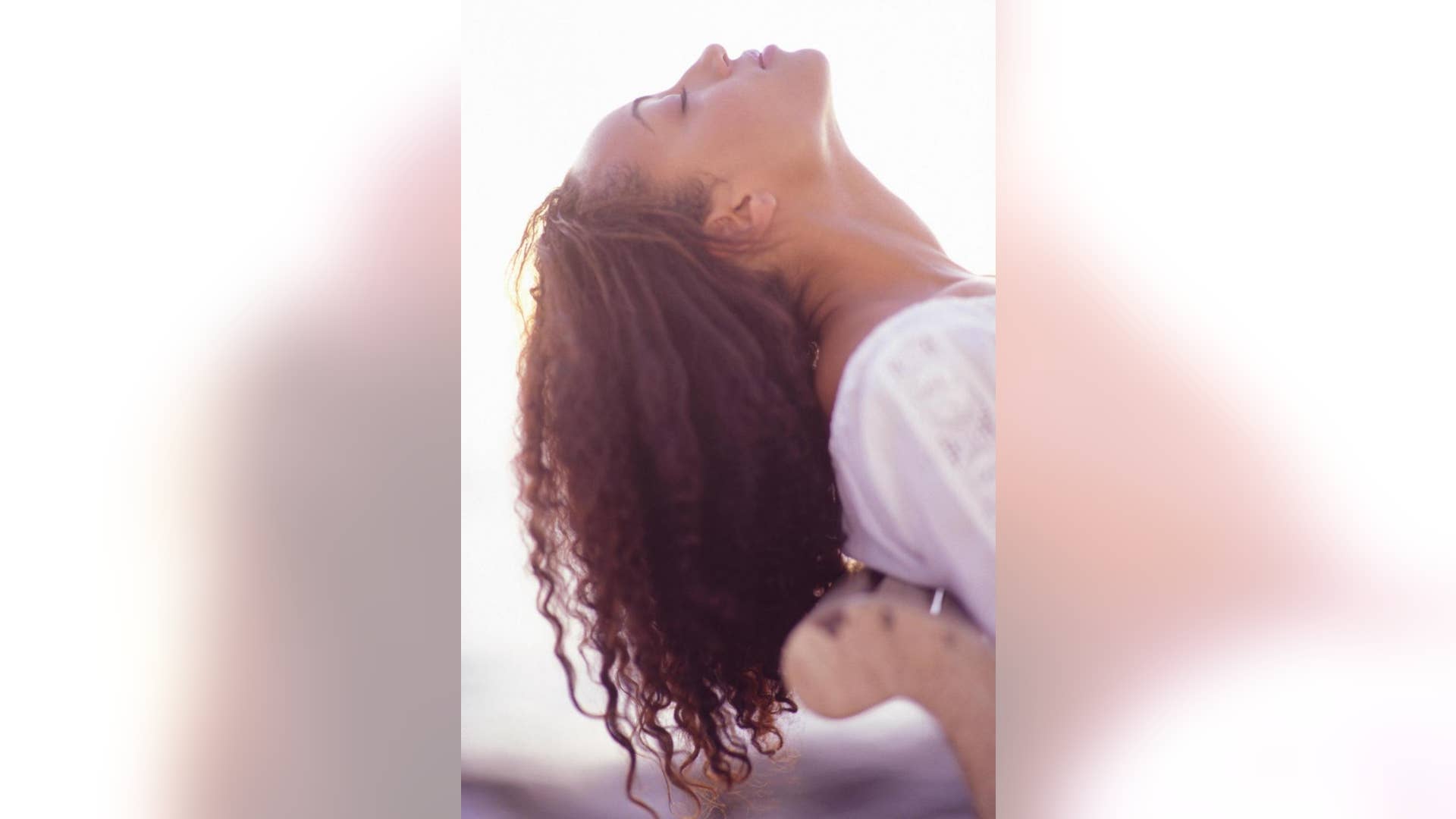 Shampooing less won't make you less greasy