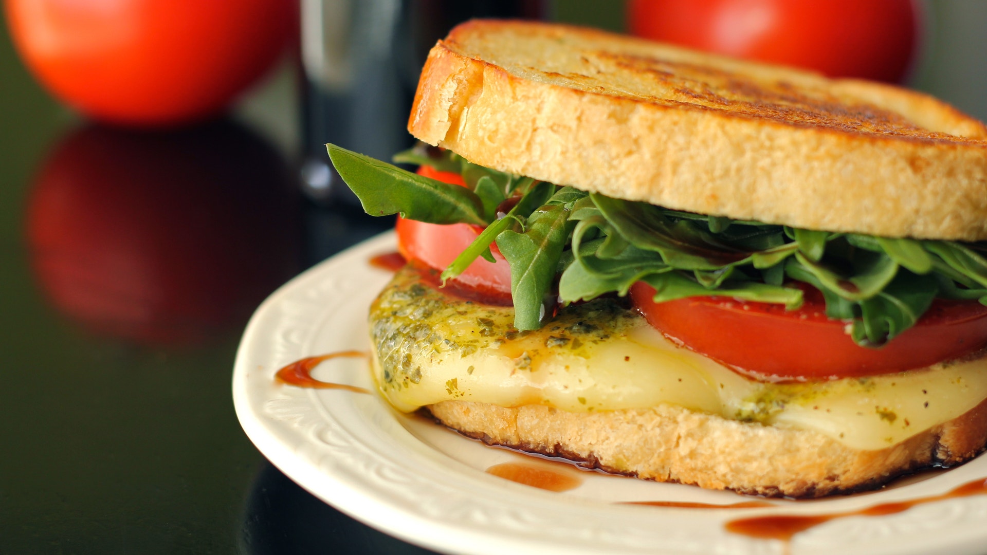 Круглый сэндвич. Панини итальянский сэндвич. Сэндвич круглый. Овальный сэндвич. Гриль для круглых сэндвичей.