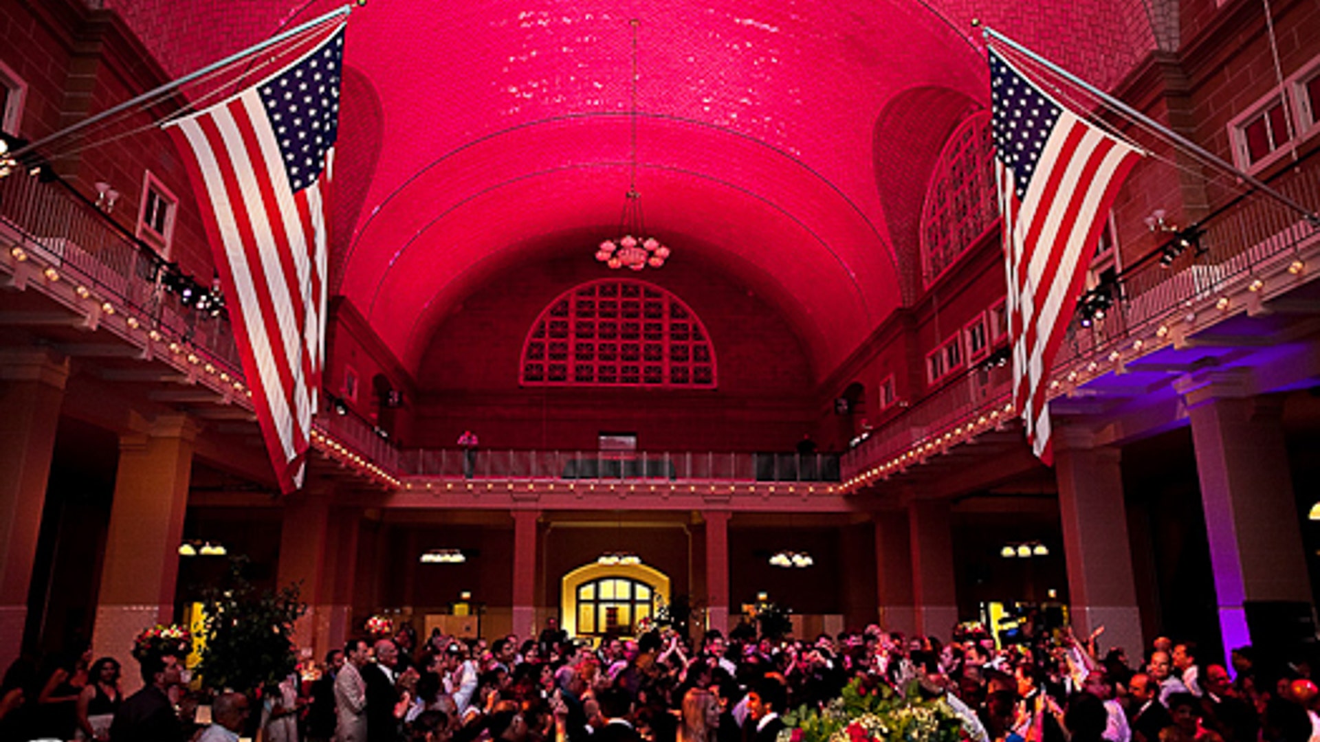 guests_at_Ellis_Island