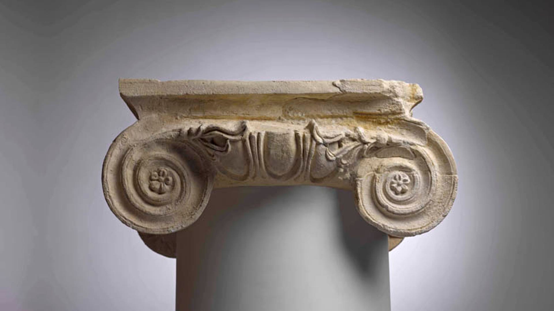 herod_ionic_capital