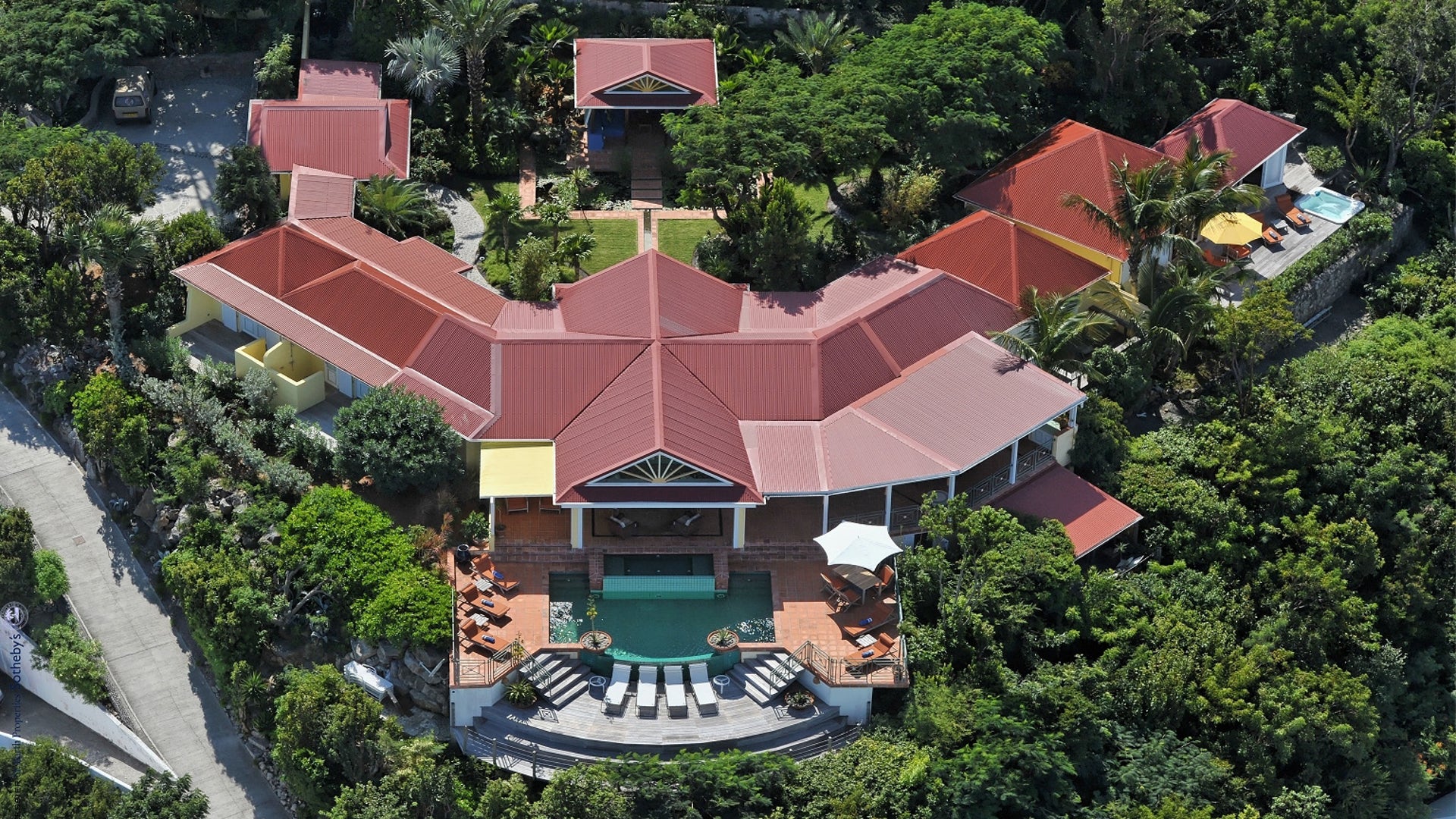 Steve Martin’s Island Paradise