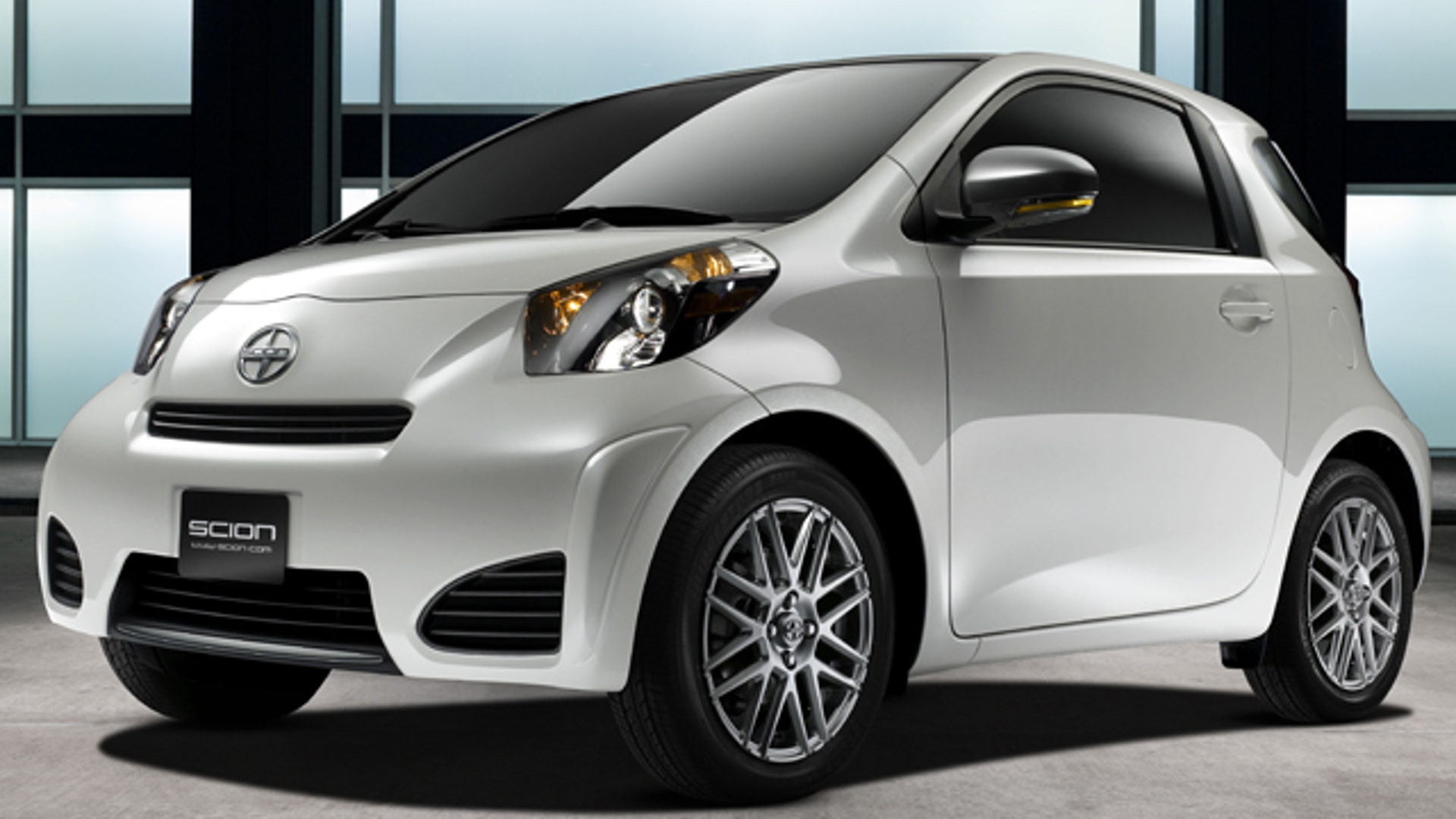Scion iQ