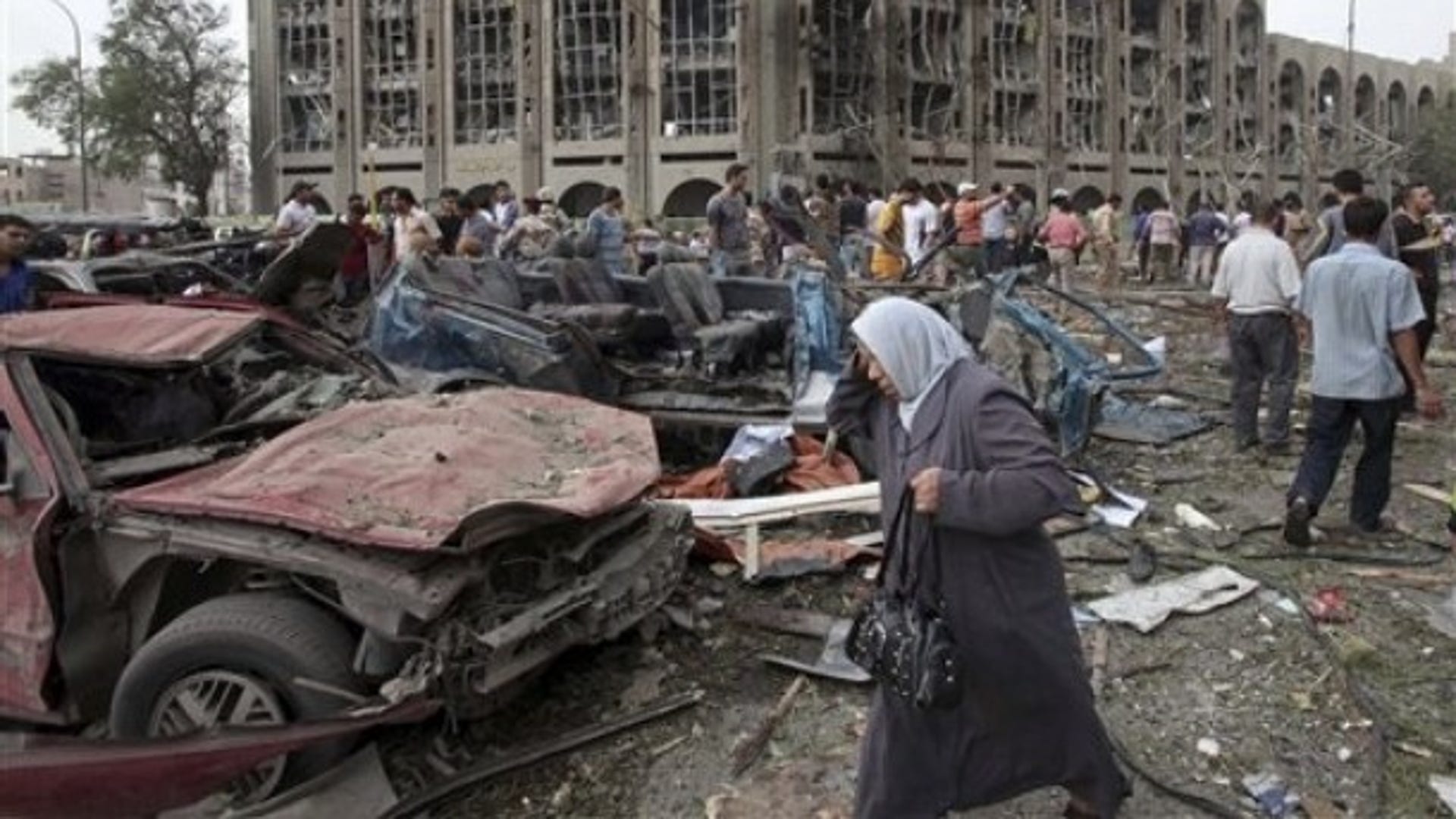 Самые страшные террористические. Багдад 1995. В столице Ирака Багдаде произошли два взрыва.