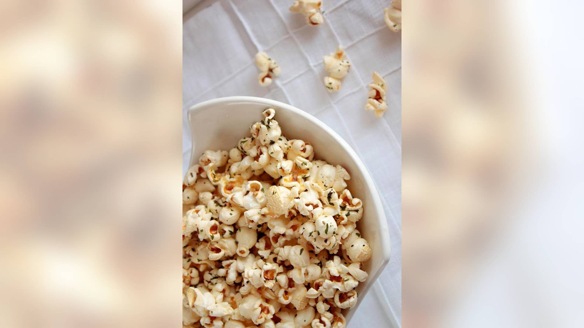 ITALIAN BREADSTICK POPCORN