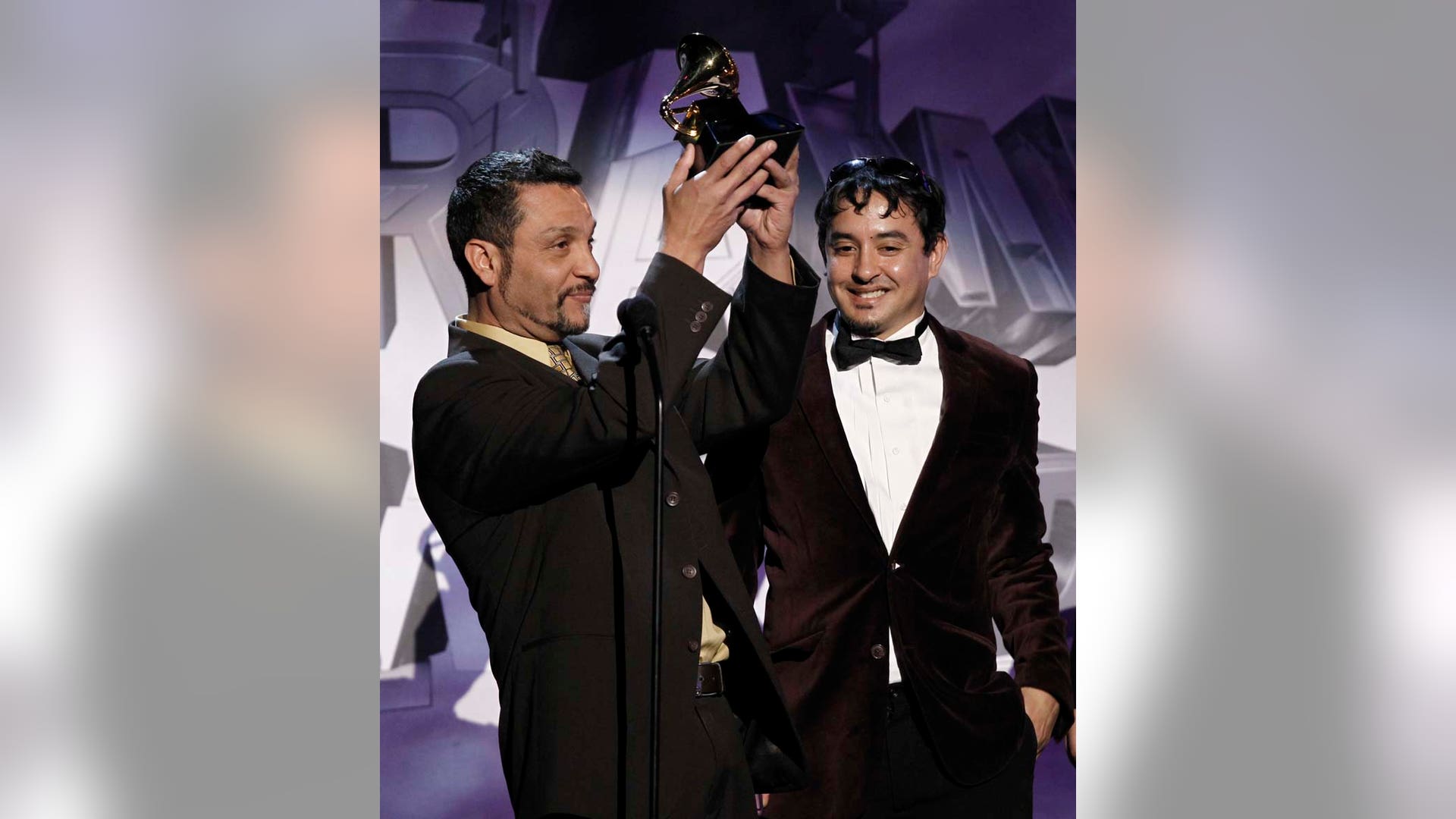 jose galeano mark gonzalez