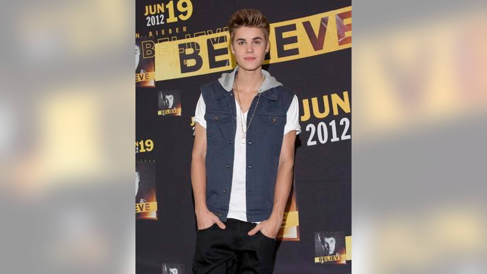 justin_bieber_x17_sexy