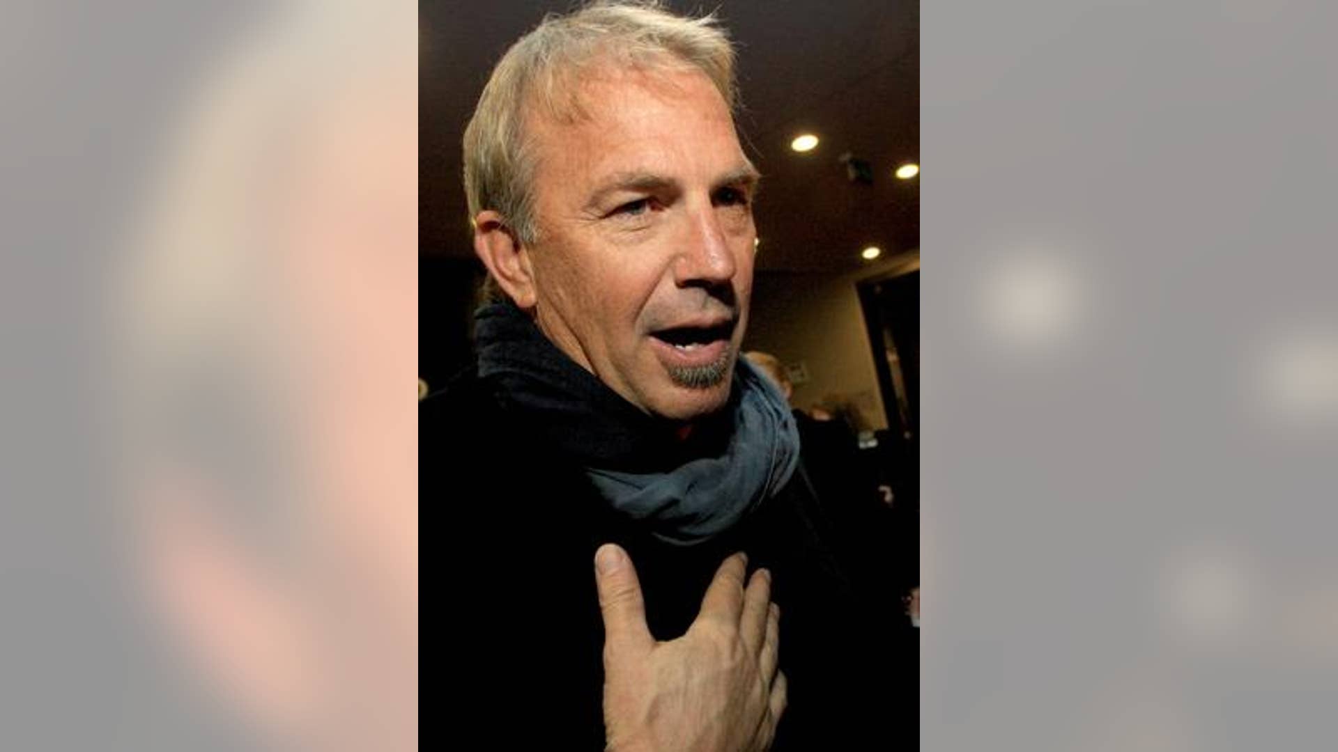 kevin_costner_without_x17