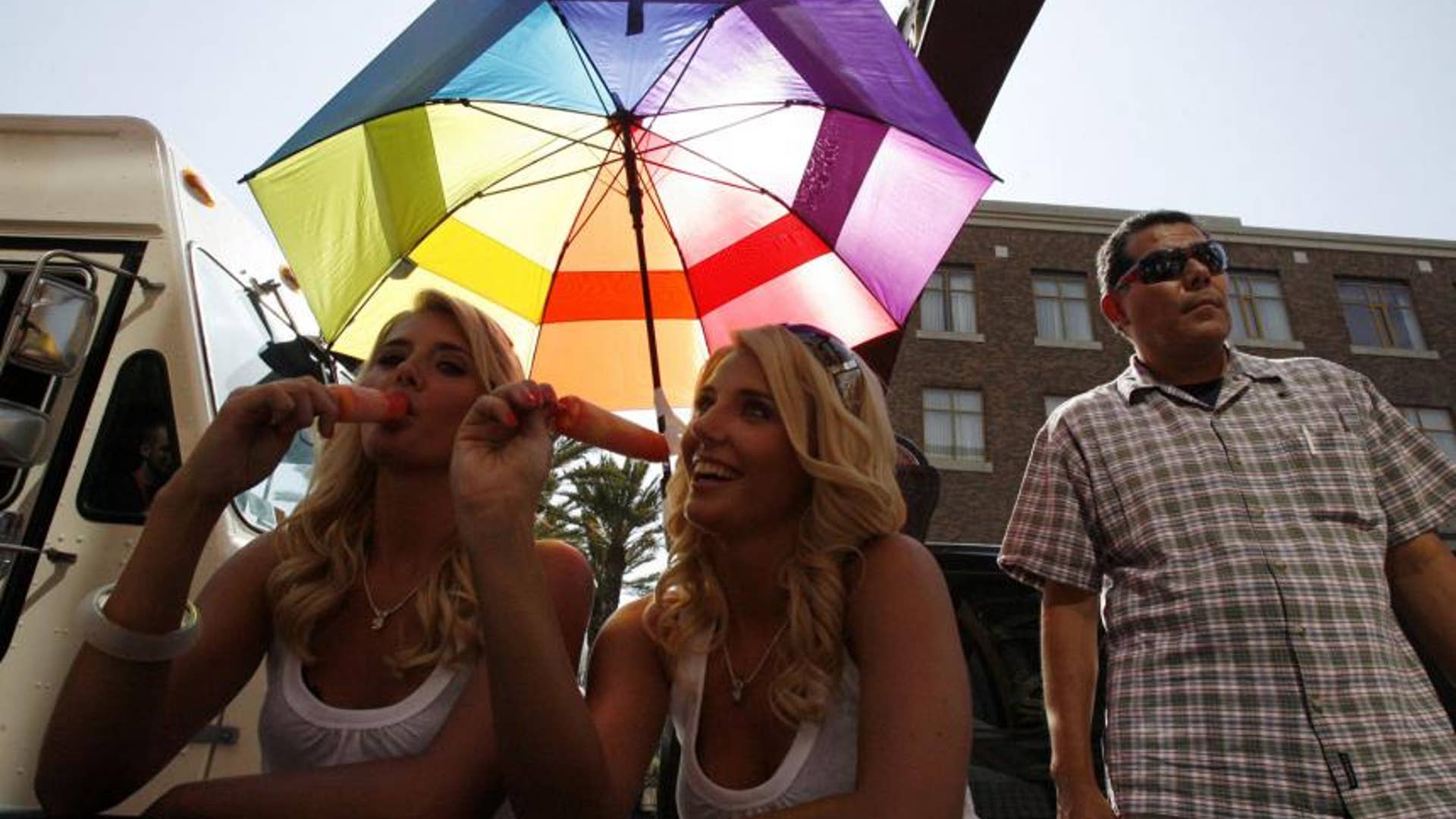 Kristina and Karissa Shannon