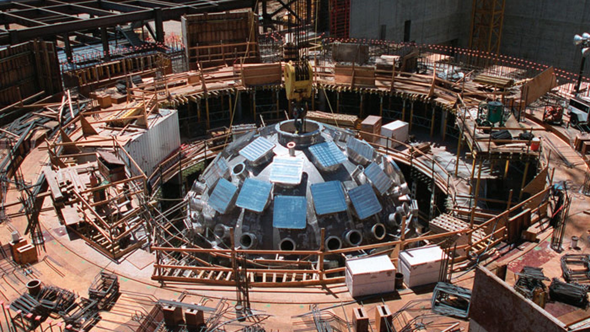 largest_laser_lower_chamber